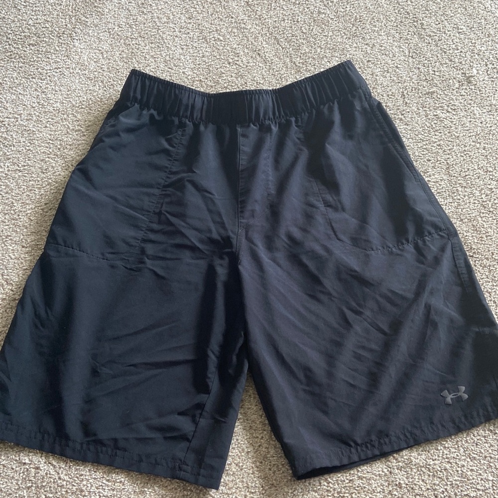 Youth large Under Armour Shorts